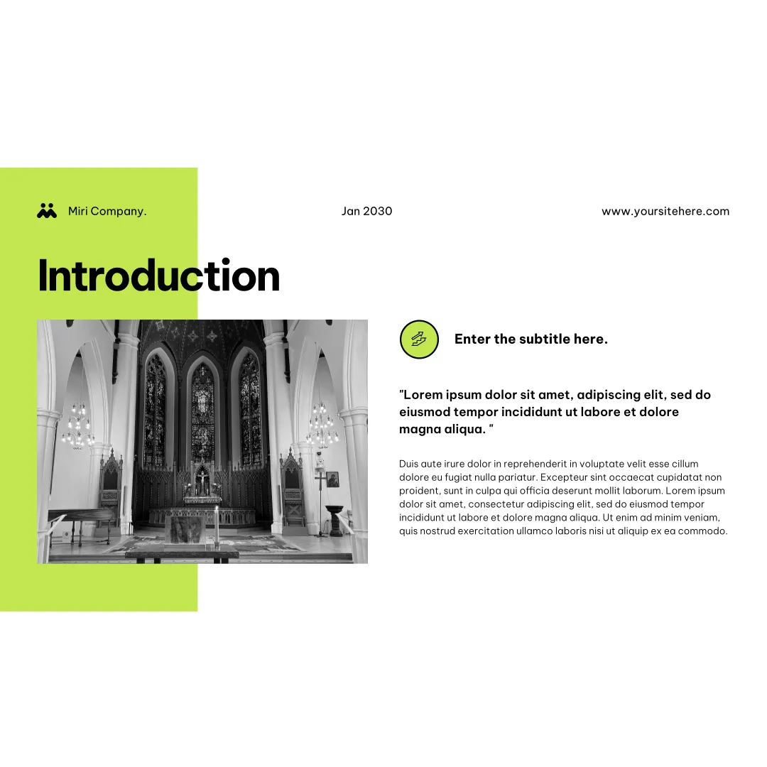 Slide de introdução com layout moderno, contendo o título "Introduction", imagem de catedral em preto e branco, espaço para subtítulo e parágrafos de texto, em fundo branco com detalhes em verde-limão.